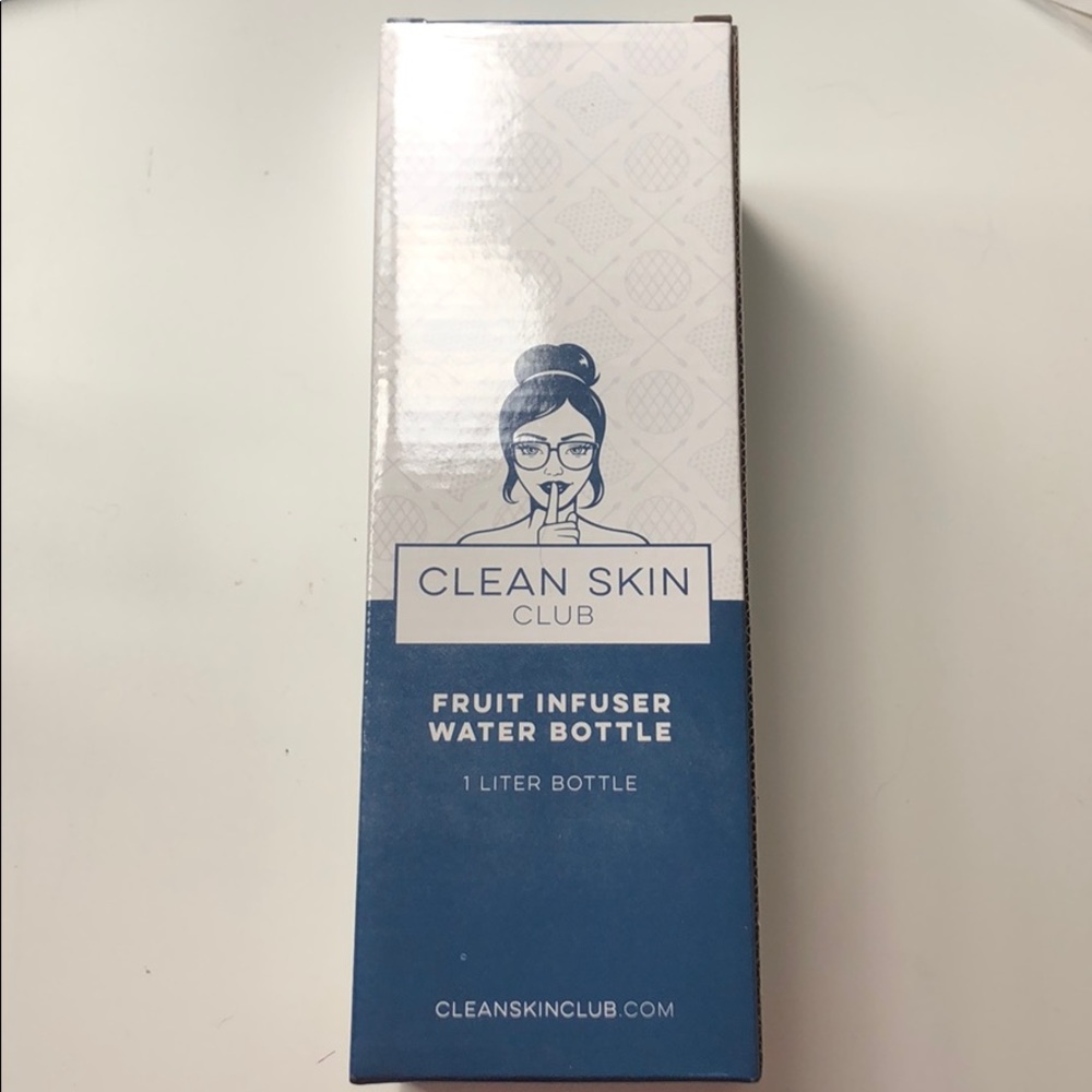Clean skin club fruit infuser water bottle